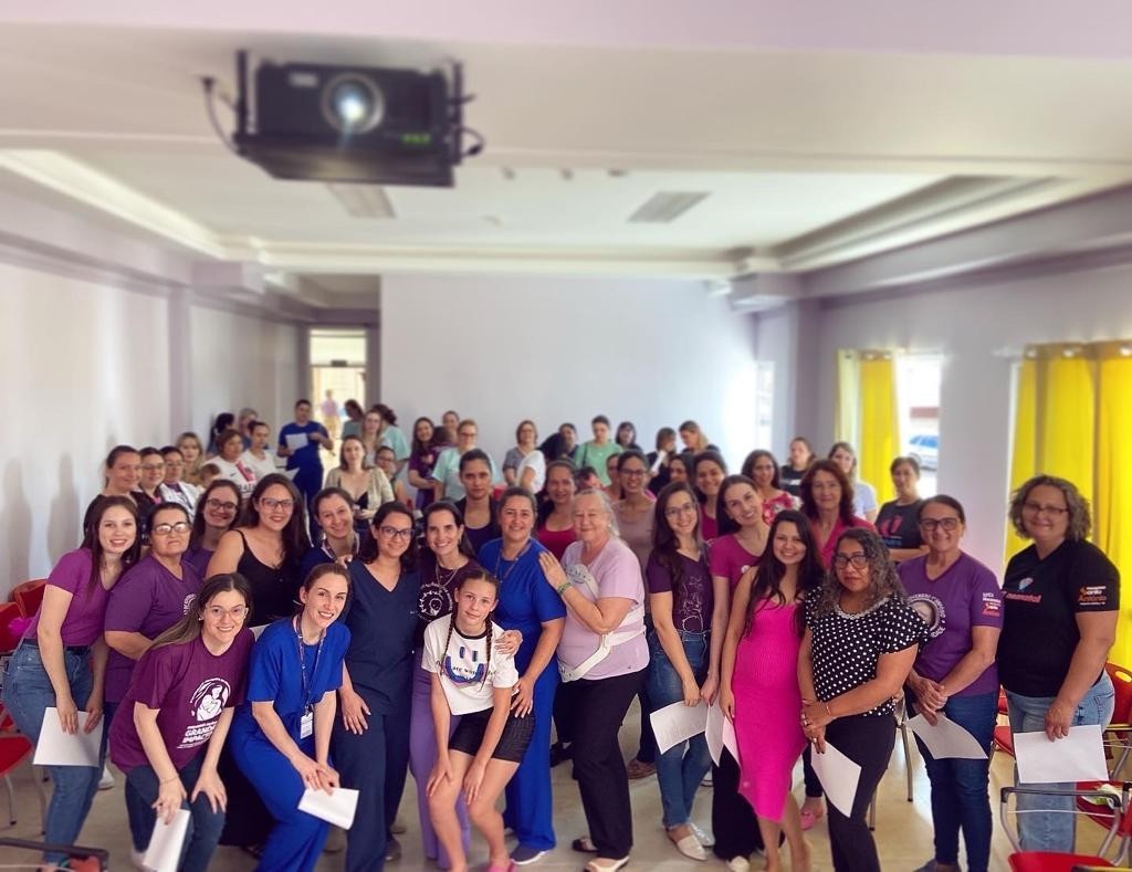 Hospital Santo Antônio destaca conscientização e cuidados com bebês prematuros durante evento do Novembro Roxo